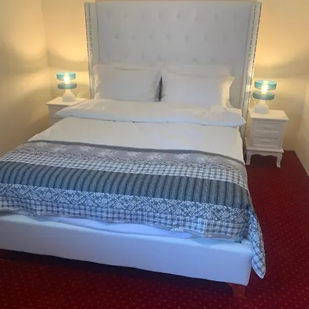 Hotel I Restauracja Admirał