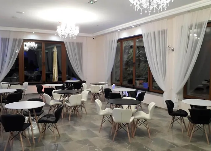 Hotel I Restauracja Admiral Legnica